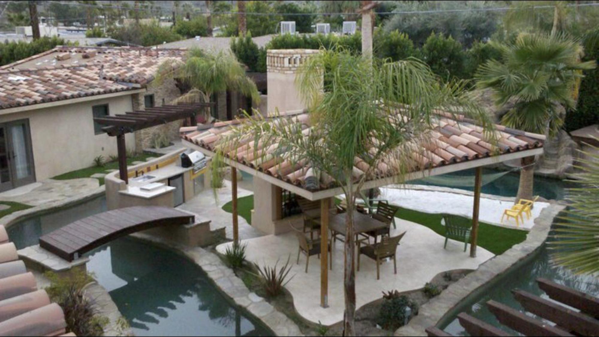 Warm Sands Villa-Moving River/Island Palm Springs Exterior photo